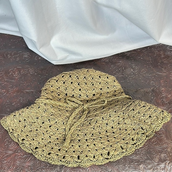 Handcrafted Woven Sun Hat - Gold - Picture 2 of 4